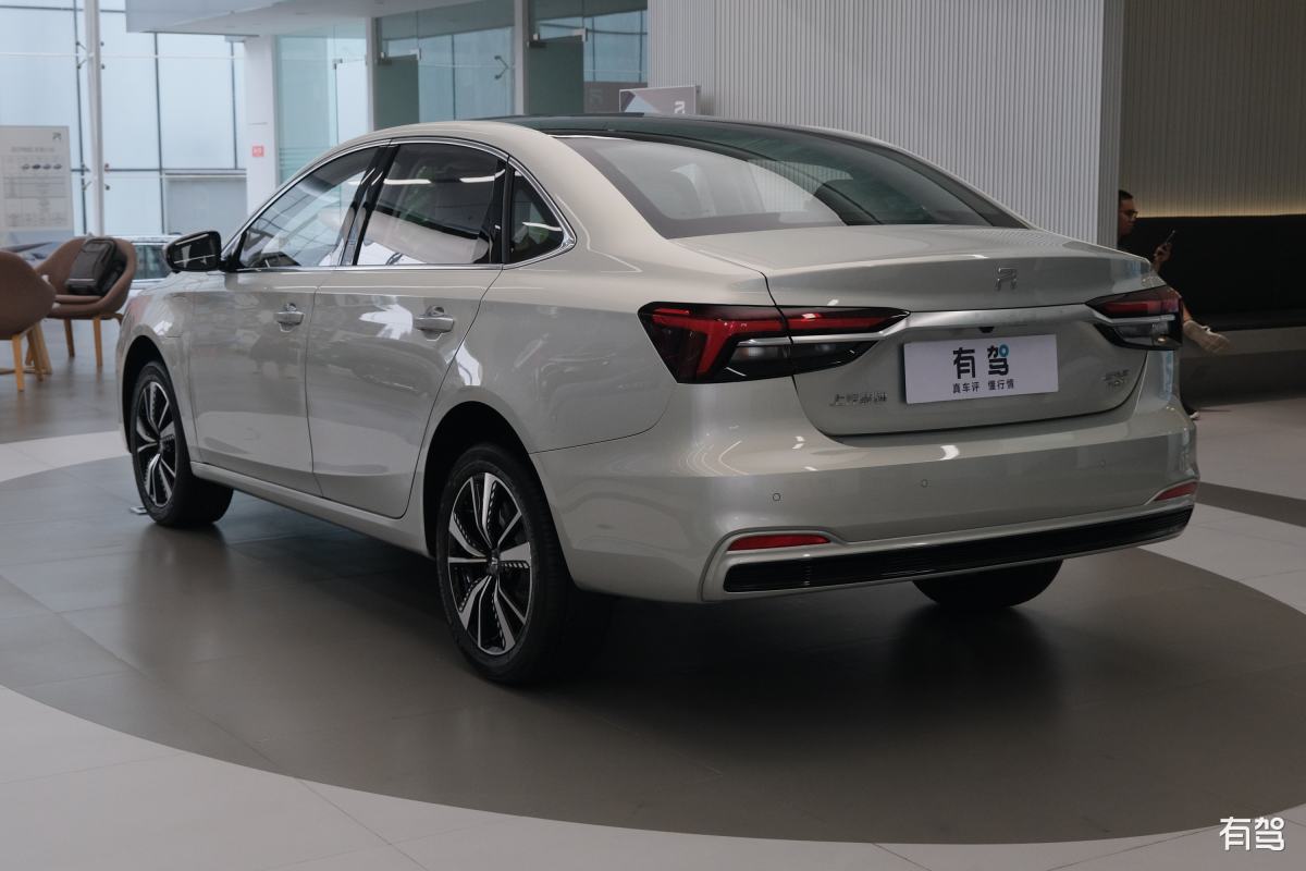 r汽车,r汽车 er6,2021款 新动版 620km 智享版