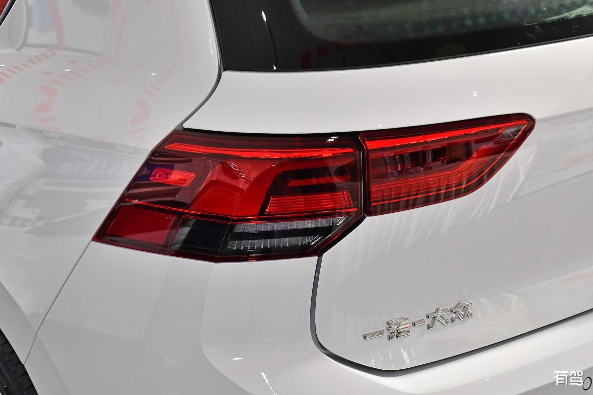 大众汽车后备箱尾灯位置及图片示例 - 汽车知识