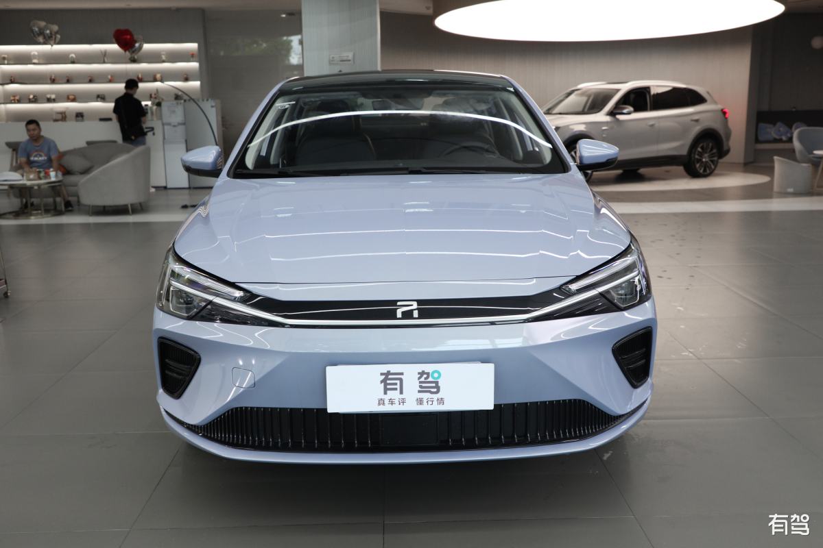 r汽车,r汽车 er6,2021款 新动版 620km 智行版