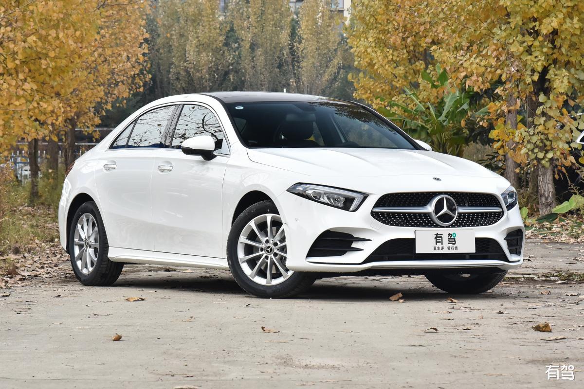 奔驰最便宜的车型是什么？价格多少钱？