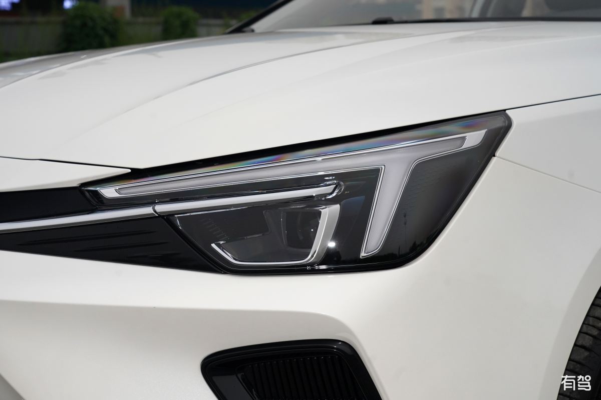 r汽车,r汽车 er6,2020款 620km 智尊版