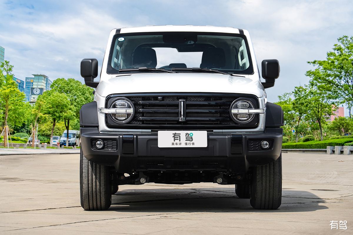坦途汽车：硬核越野，舒适出行，你的不二选择！