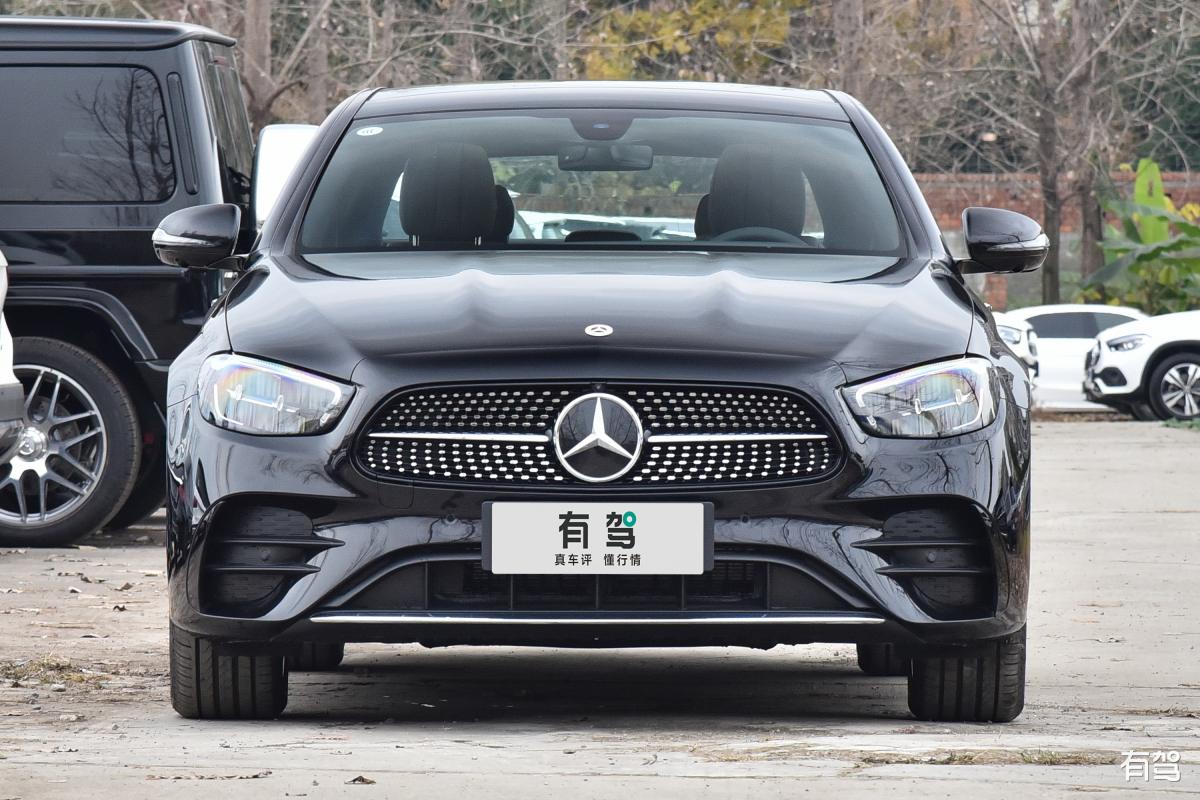 奔驰,奔驰e级新能源,2022款 改款 e 350 e l 插电式混合动力运动轿车