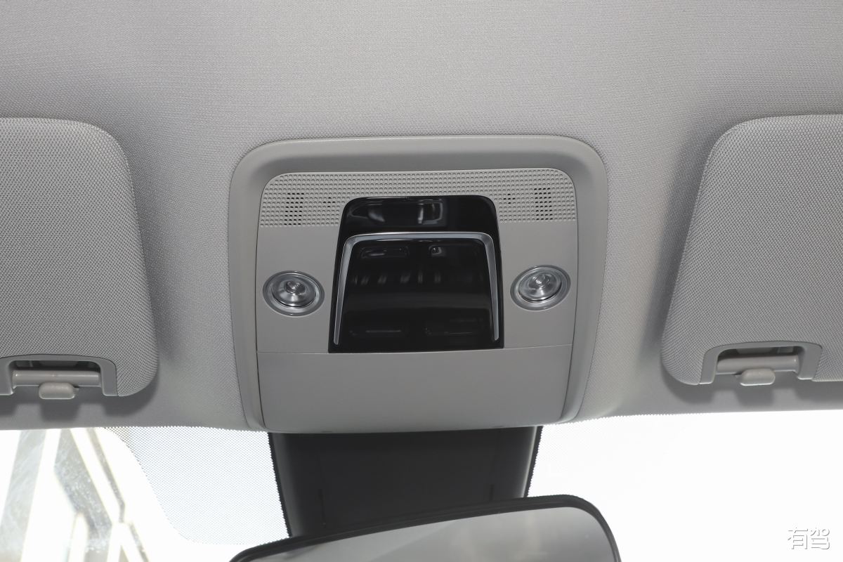 17款蒙迪欧 行车记录仪 内存卡 位置