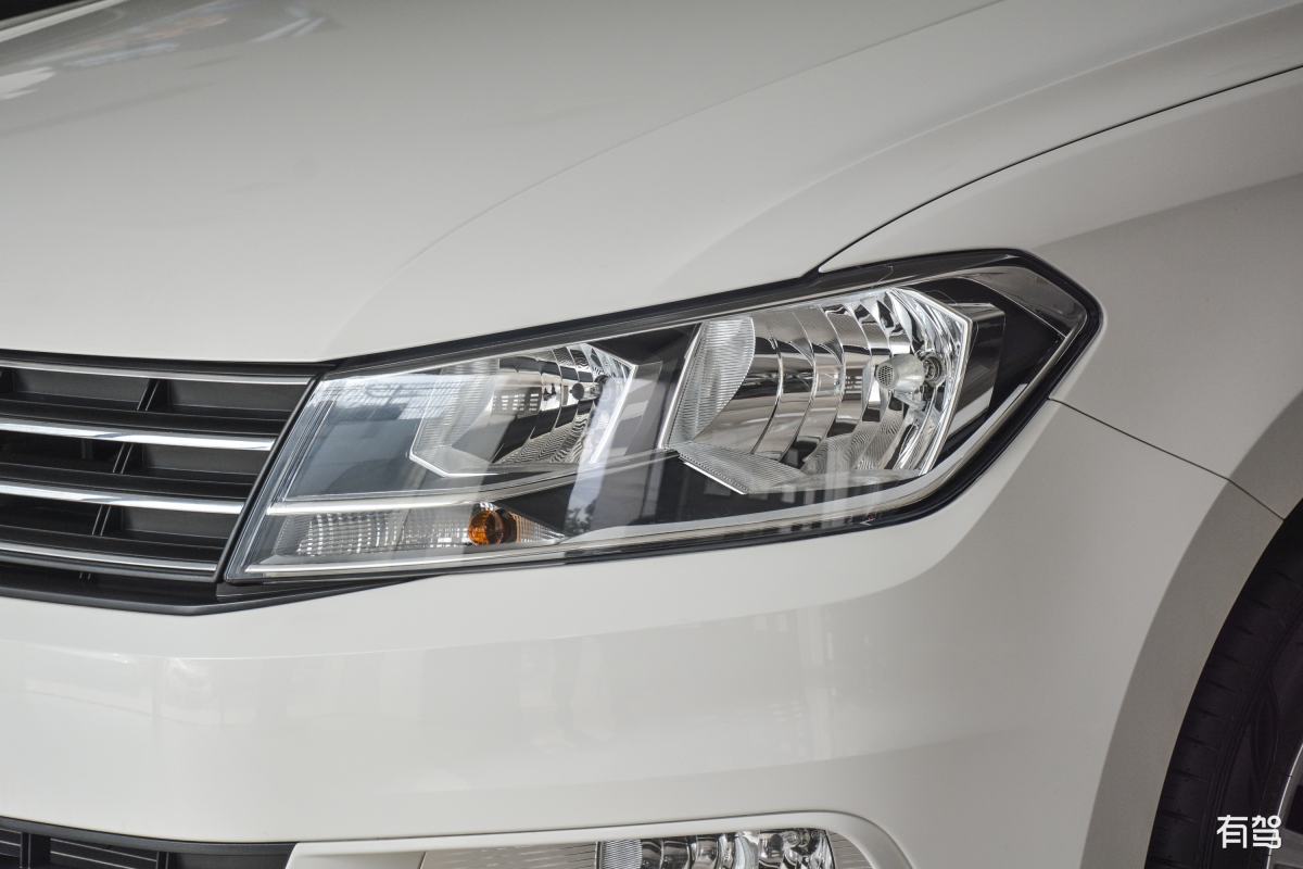 大众都有那些车灯并在哪些位置并用图片显示出来