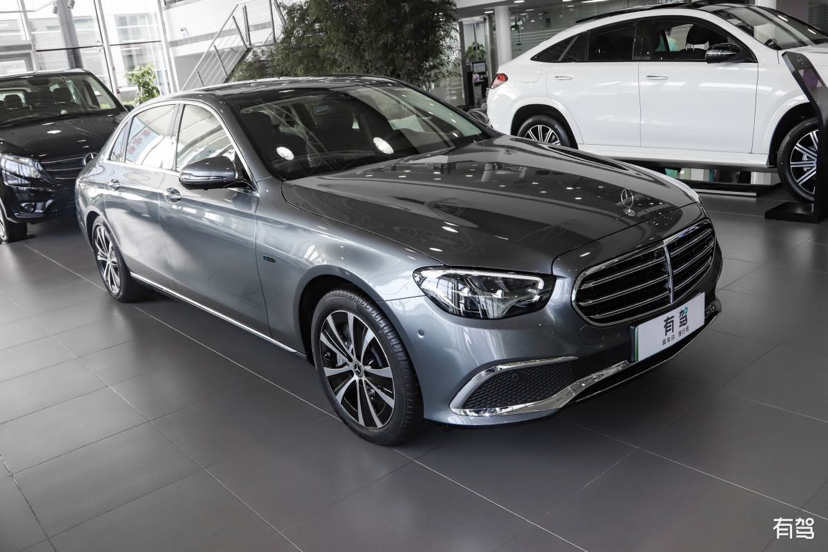 混合式教学环境下教师支持的文献综述 - 提升学生学习效果的关键