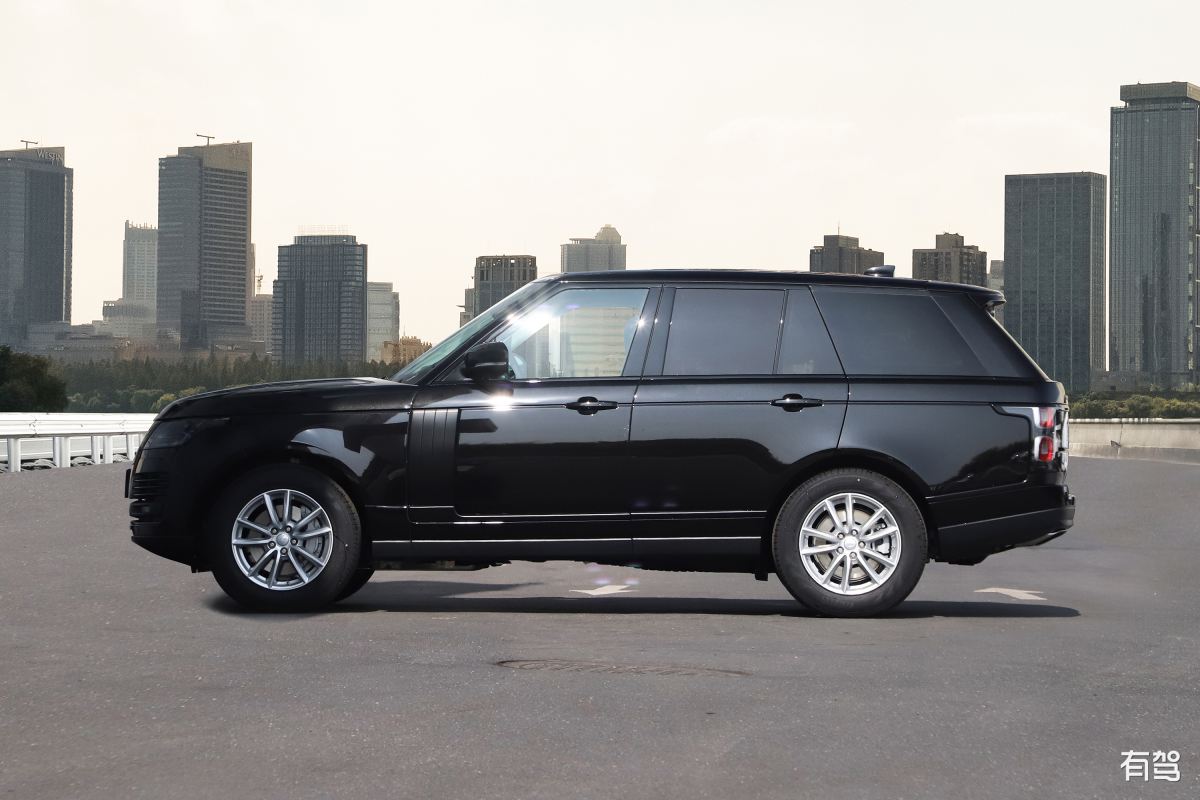 2018款路虎揽胜SVAutobiography版内饰曝光，洛杉矶车展首发