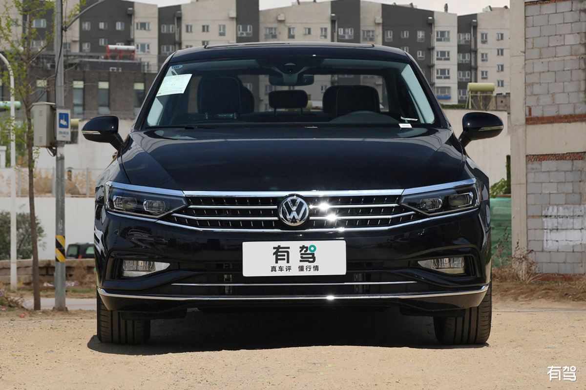 大众迈腾好。还是吉利星瑞还