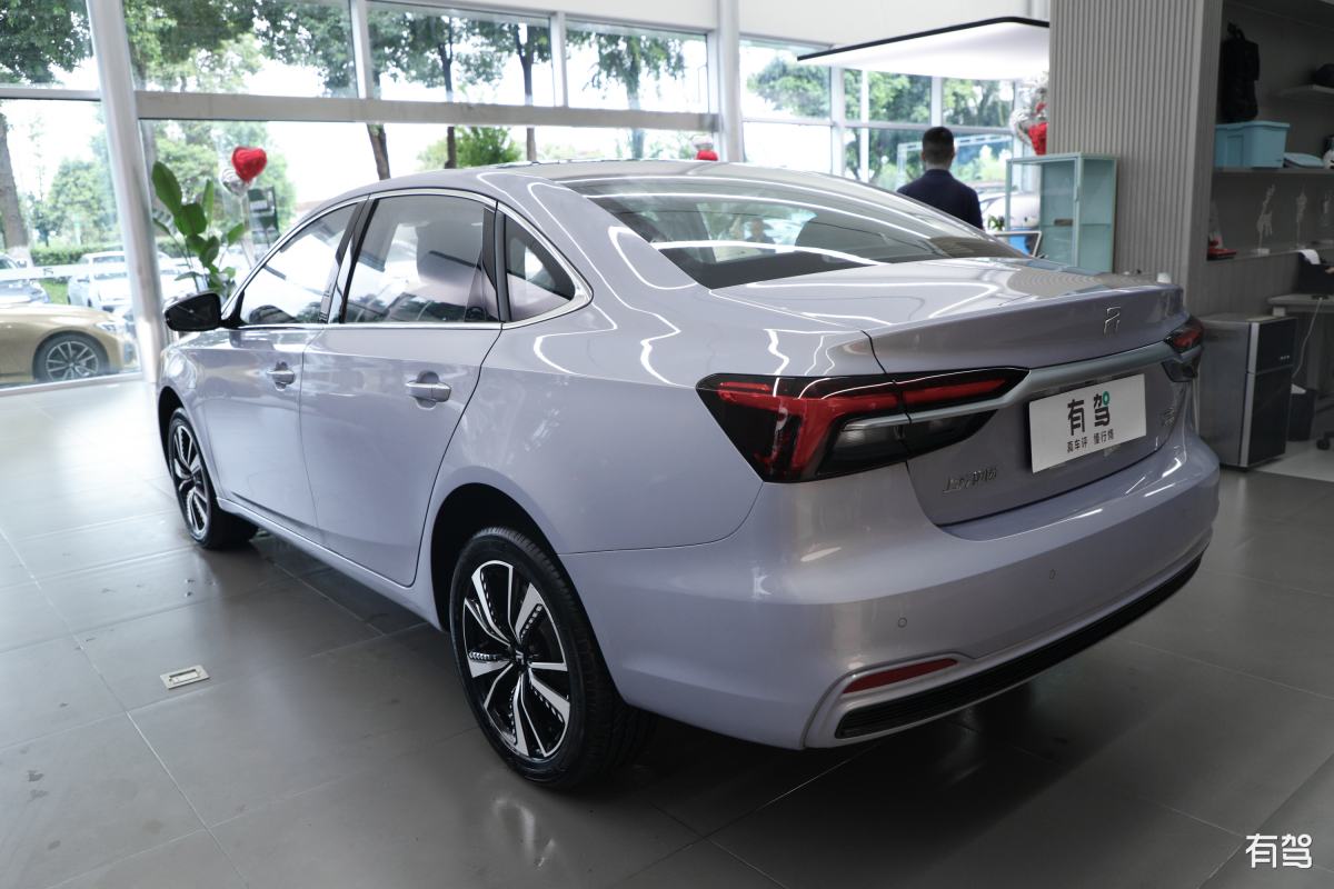 r汽车,r汽车 er6,2021款 新动版 620km 智行版