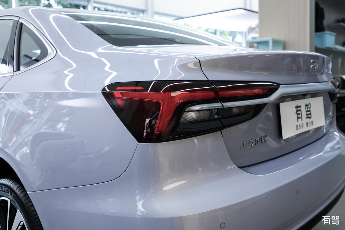 r汽车,r汽车 er6,2021款 新动版 620km 智行版