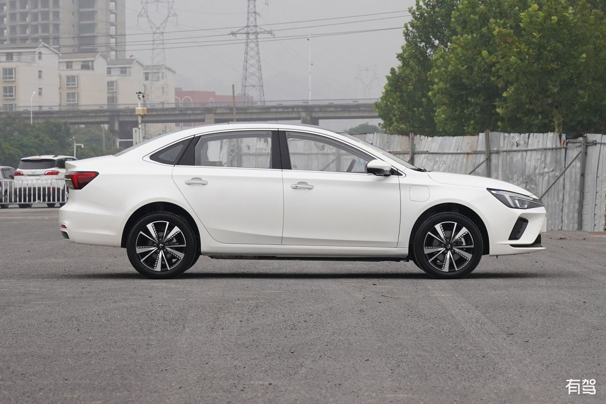 r汽车,r汽车 er6,2020款 620km 智尊版