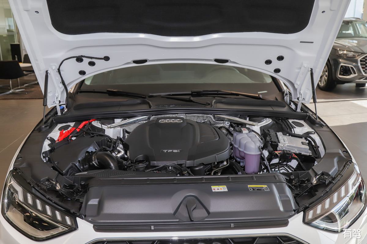 奥迪A4 35TFSI vs 40TFSI：发动机对比与选择建议