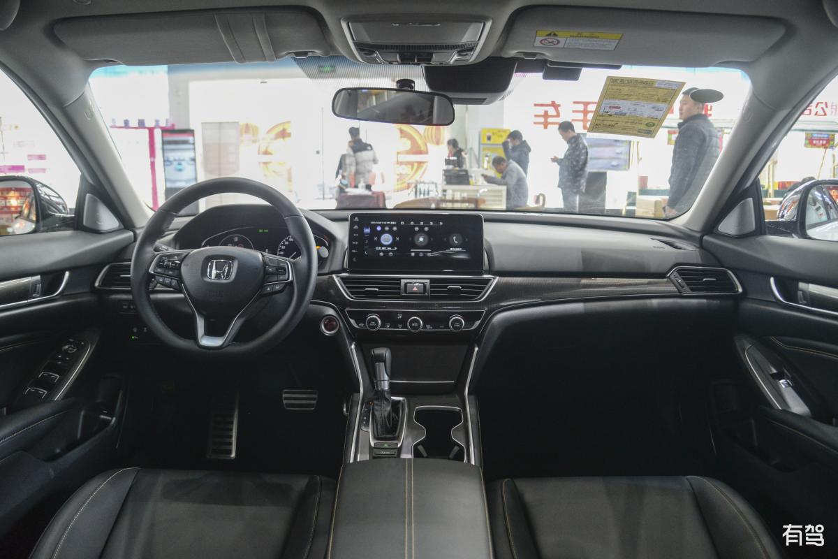 美版十代雅阁什么配置