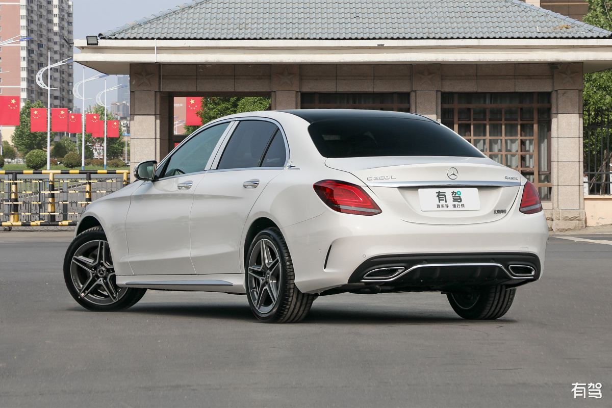 奔驰,奔驰c级,2021款 c 260 l 运动版 4matic