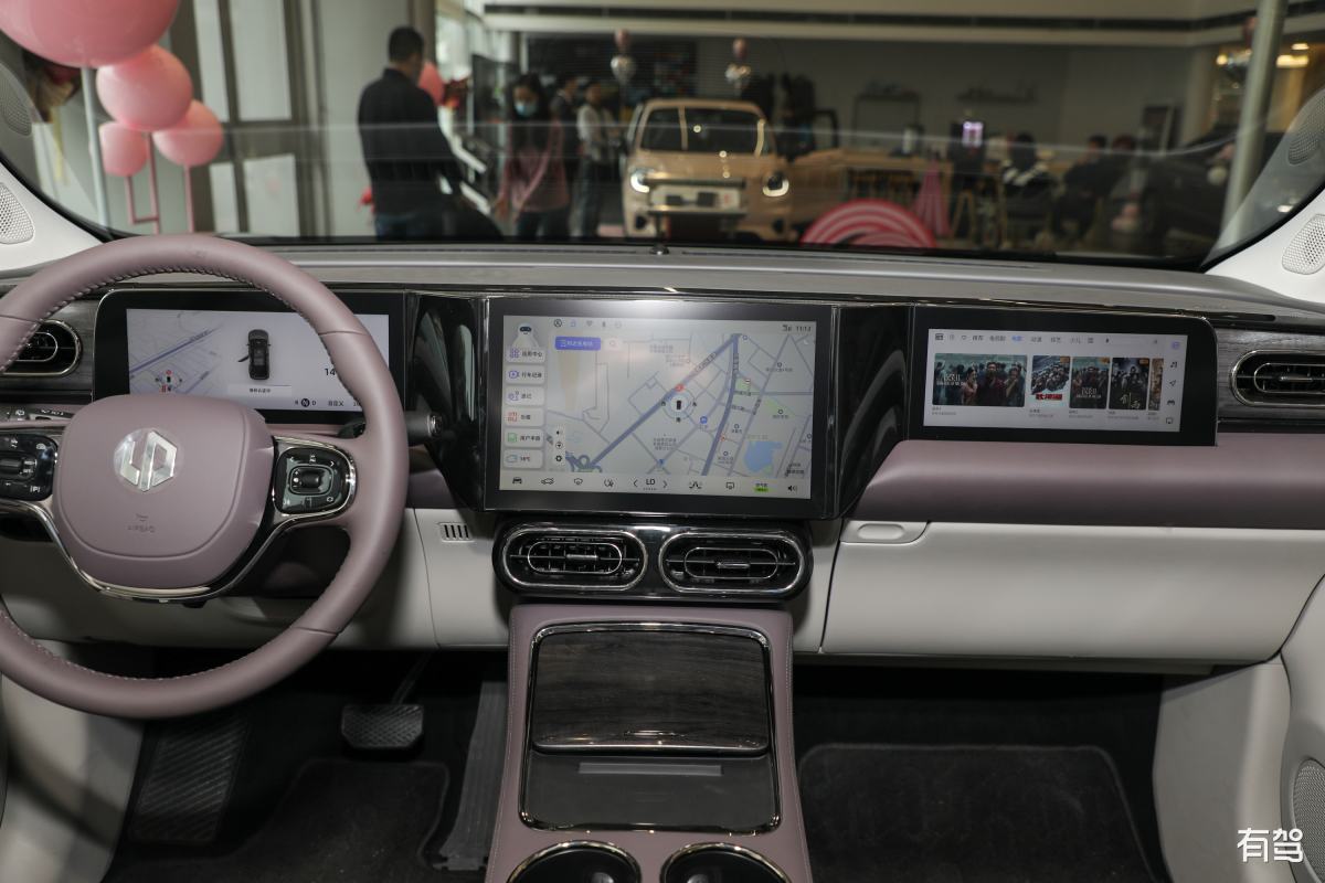 初中毕业学什么技术有前途 成都学汽修怎么样