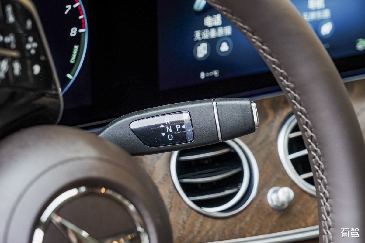 奔驰R级车道保持升级：在哪升级及方案推荐