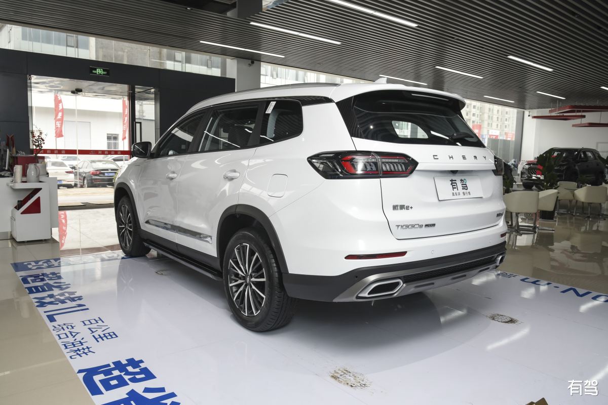 瑞虎8冠军家族赛车卫冕环塔汽油量产组冠军，展现奇瑞汽车强大实力