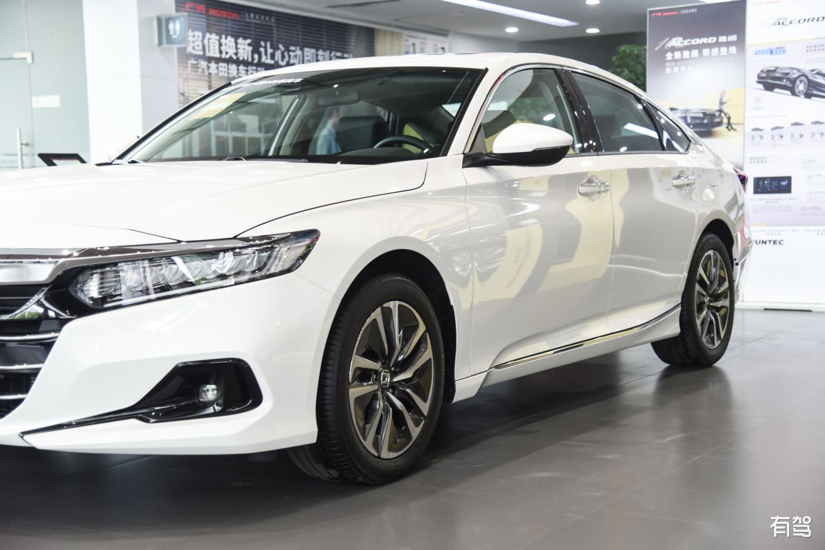 美版十代雅阁配置详解：LX、Sport、EX、EX-L、Touring 全方位对比