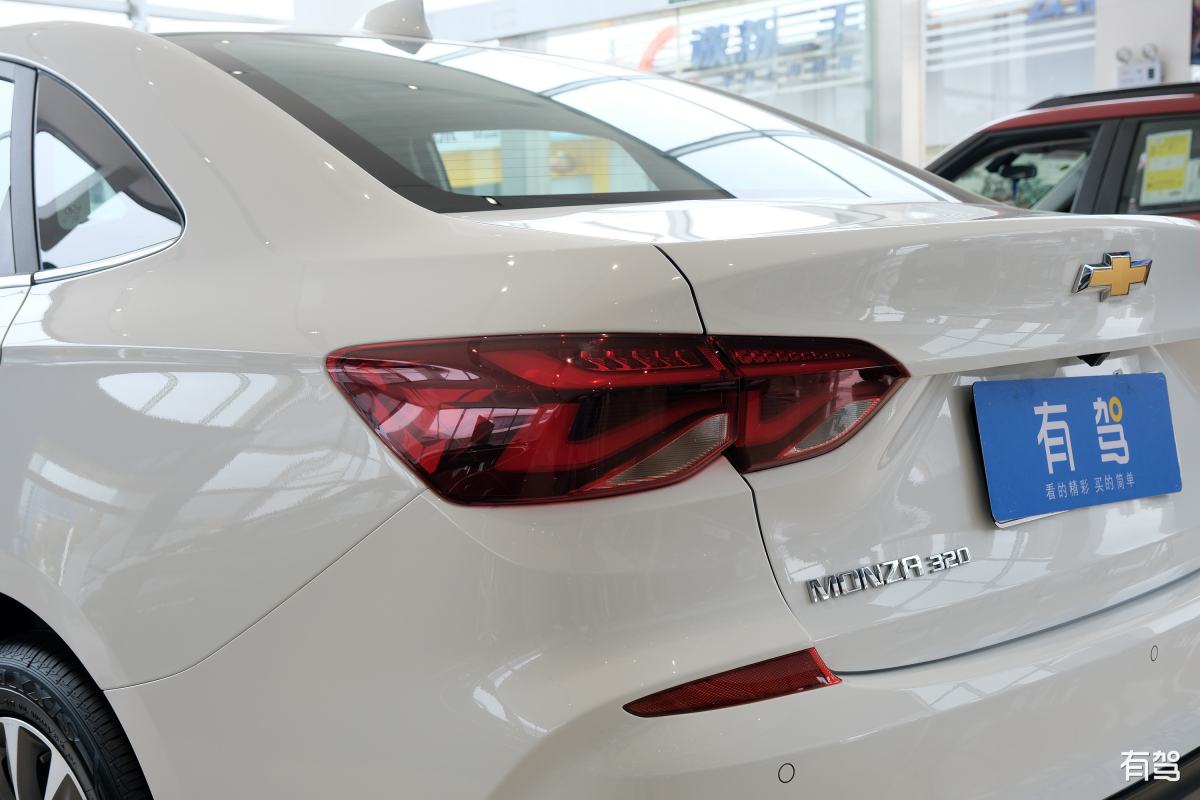 雪佛兰科鲁泽原车没有迎宾灯加装迎宾灯如何接线 200字