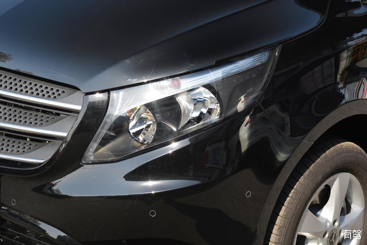 奔驰R级哪里可以升级车道保持 100字 奔驰R级哪里可以升级车道保持 100字