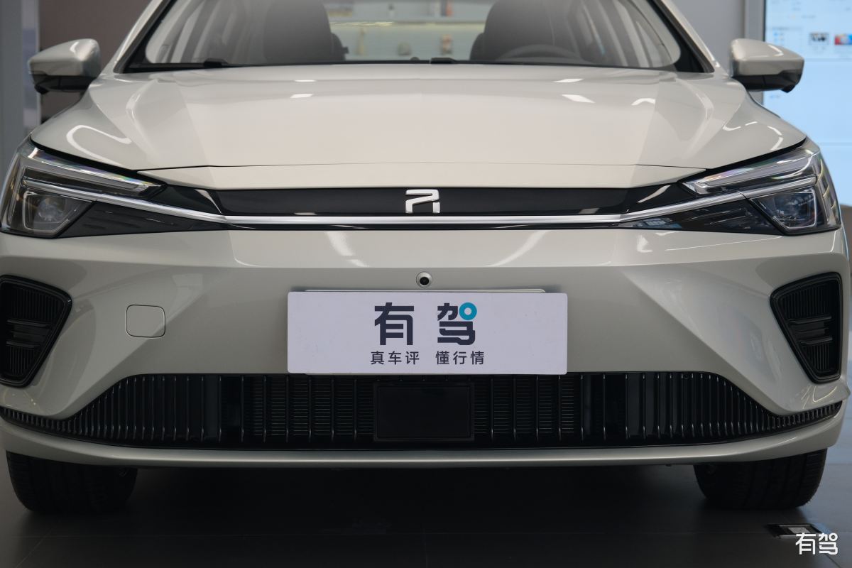 r汽车,r汽车 er6,2021款 新动版 620km 智享版