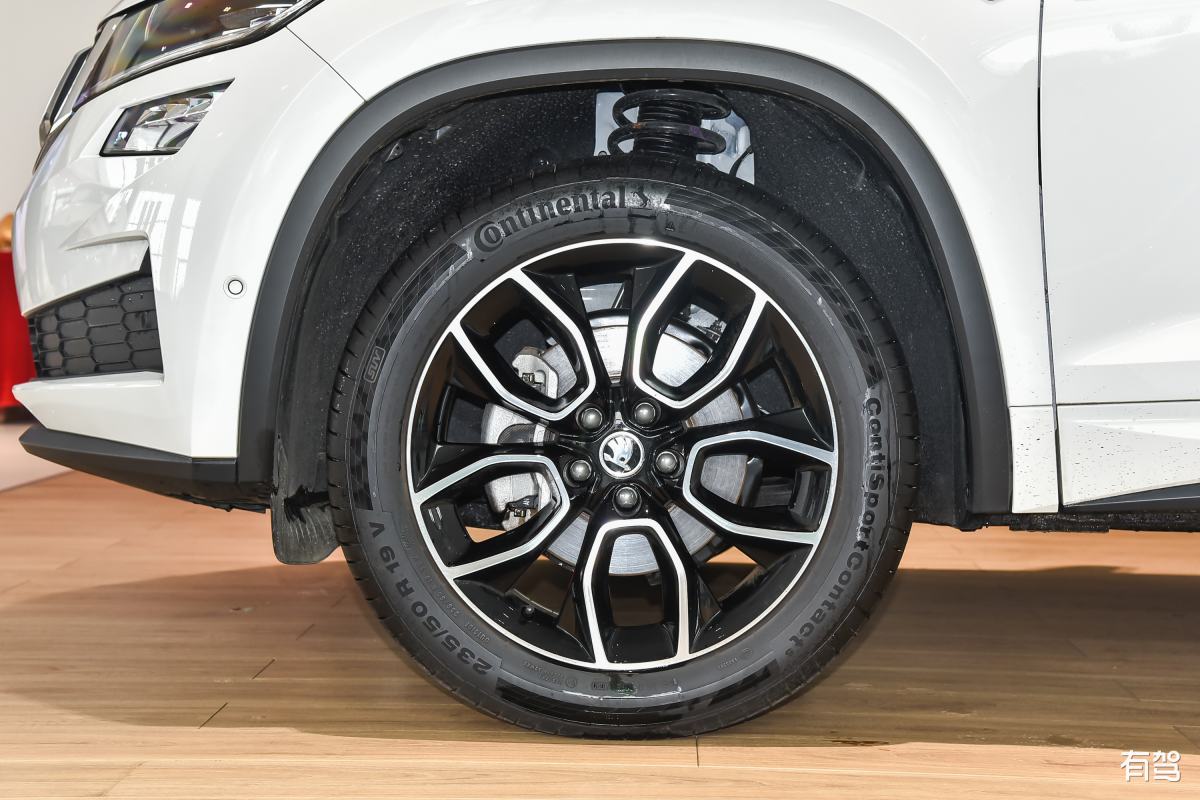 19款科迪亚克改装刹车卡钳牌子