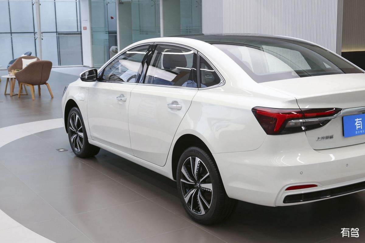 r汽车,r汽车 er6,2020款 620km 智行版