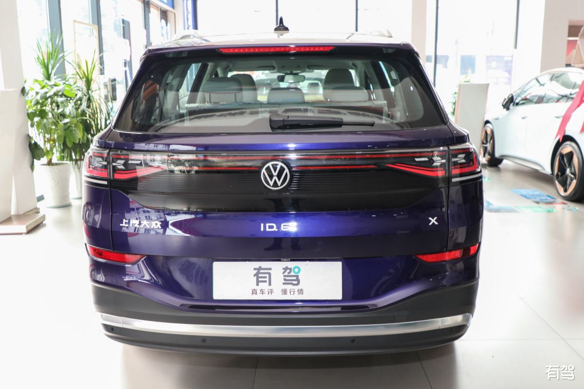 上海大众油电混充电盖自动开启 200字