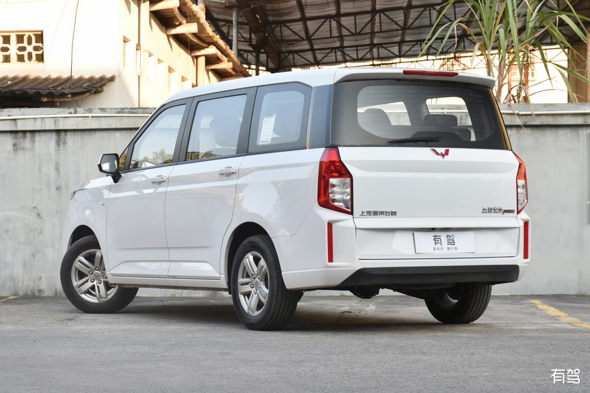 五菱宏光：中国国民神车，多用途MPV，销量之王
