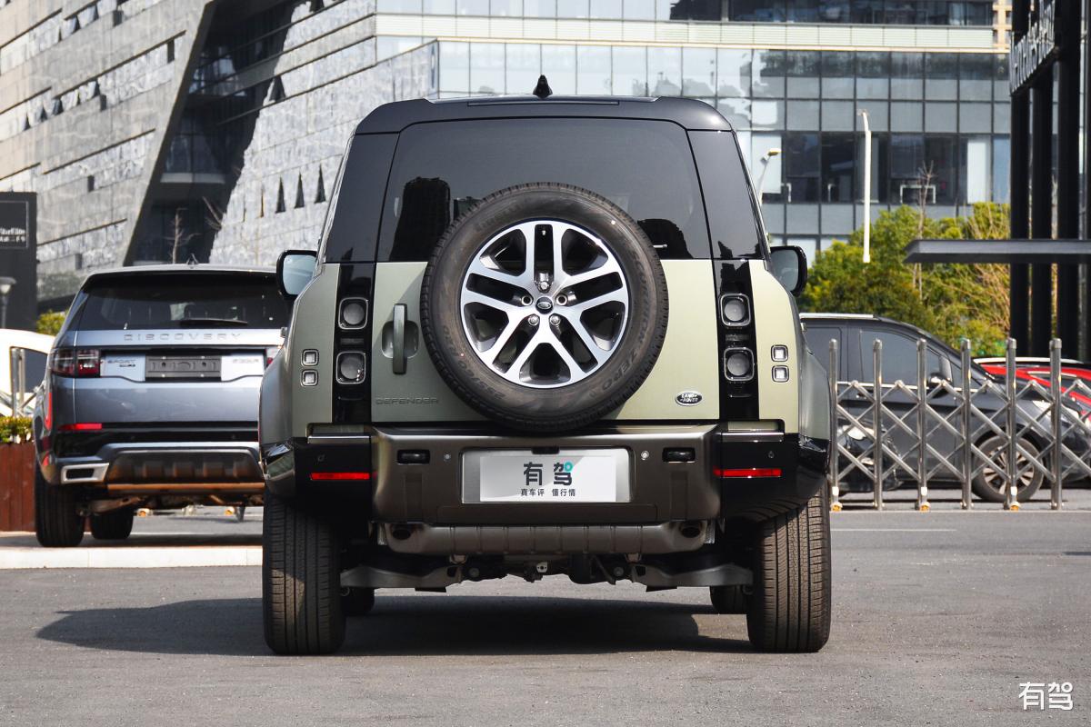 路虎卫士：经典越野车型的传奇与传承