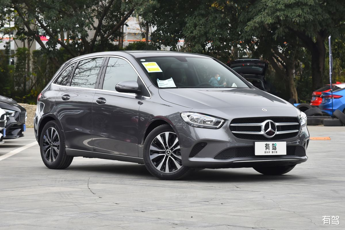 奔驰,奔驰b级,2022款 b 180 时尚型