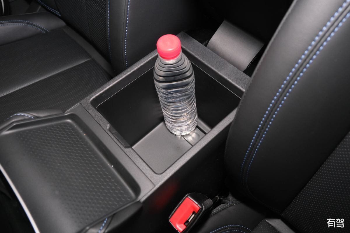 r汽车,r汽车 er6,2021款 新动版 620km 智享版