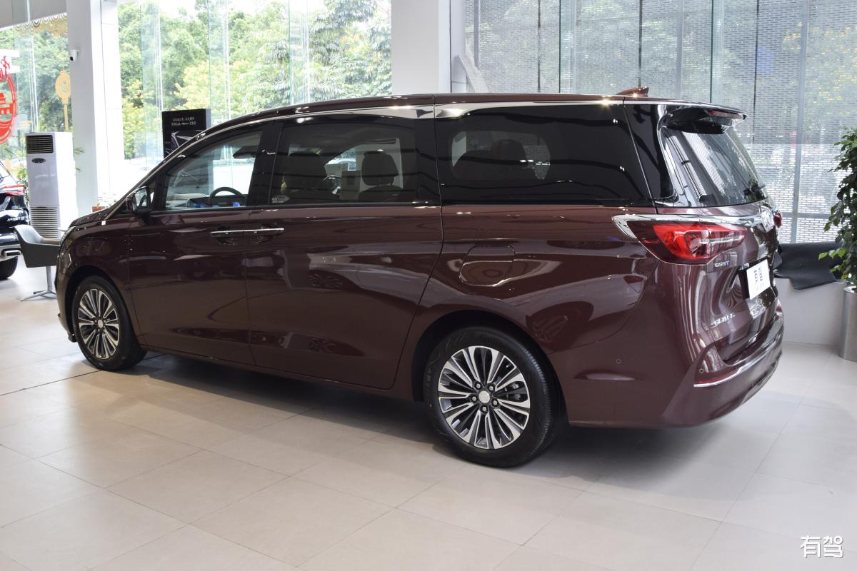 贵州省财政学校如何用发散性思