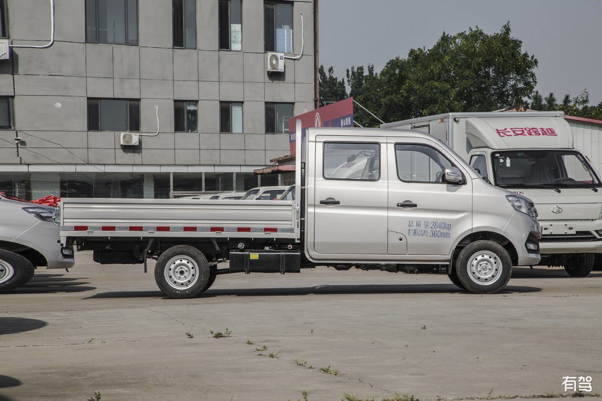 长安跨越王X1冷藏车