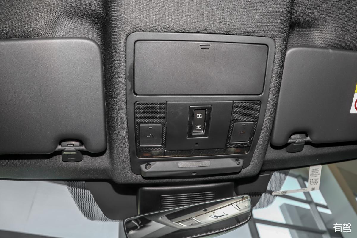 江西新能源科技职业学院有高铁乘务专业吗