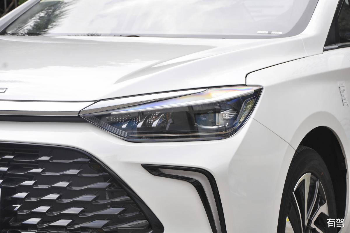 新能源汽车推荐文案创作：小红书爆款脚本，助你销量飙升！