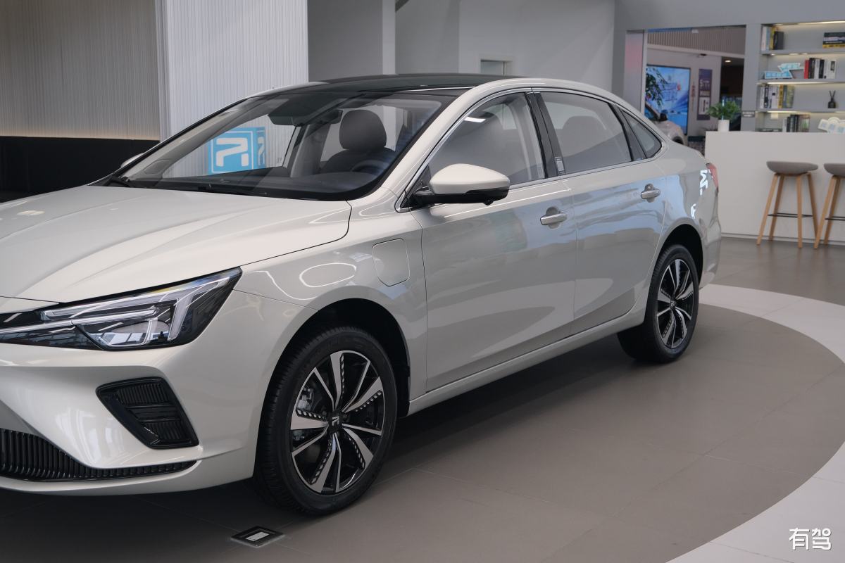 r汽车,r汽车 er6,2021款 新动版 620km 智享版