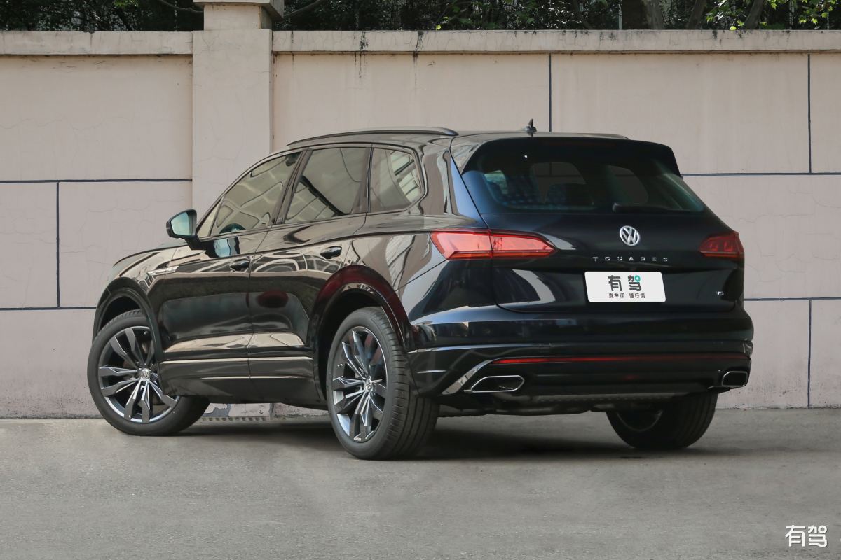 大众途锐和宝马X5哪个好