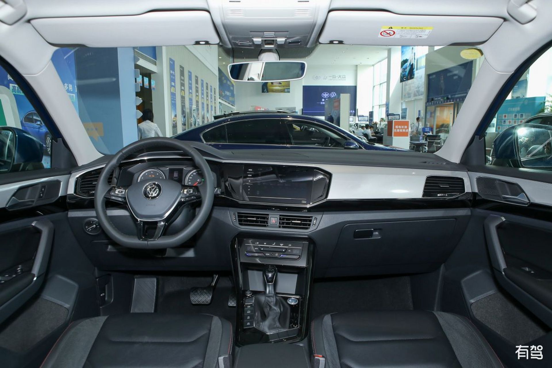 大众探岳gte是中型suv市场的璀璨明星,以绿色动力,智慧驾驶和优雅外观