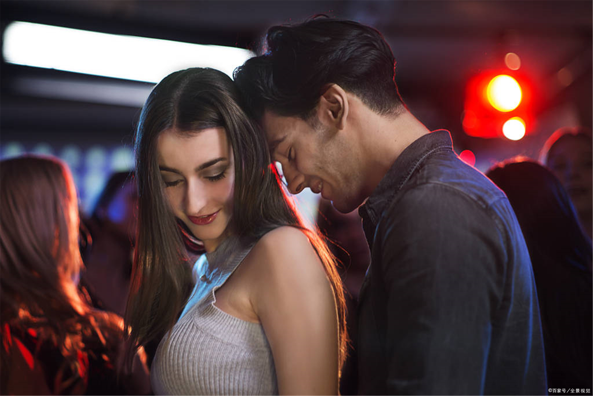 白雪公主和白马王子真的能给我们带来美好的爱情吗?