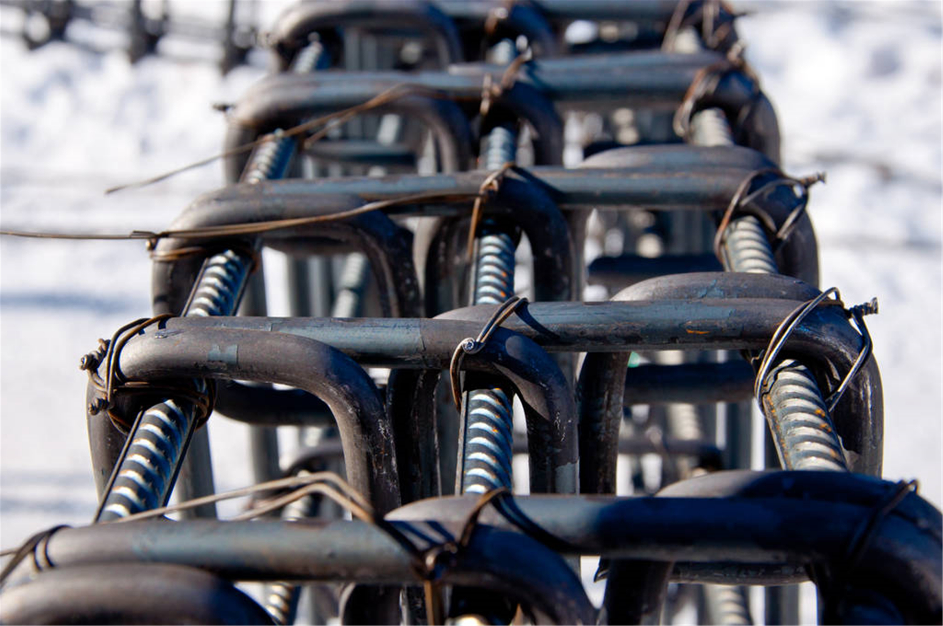 crb600h是钢筋众多种类中的一种新型,绿色钢筋.