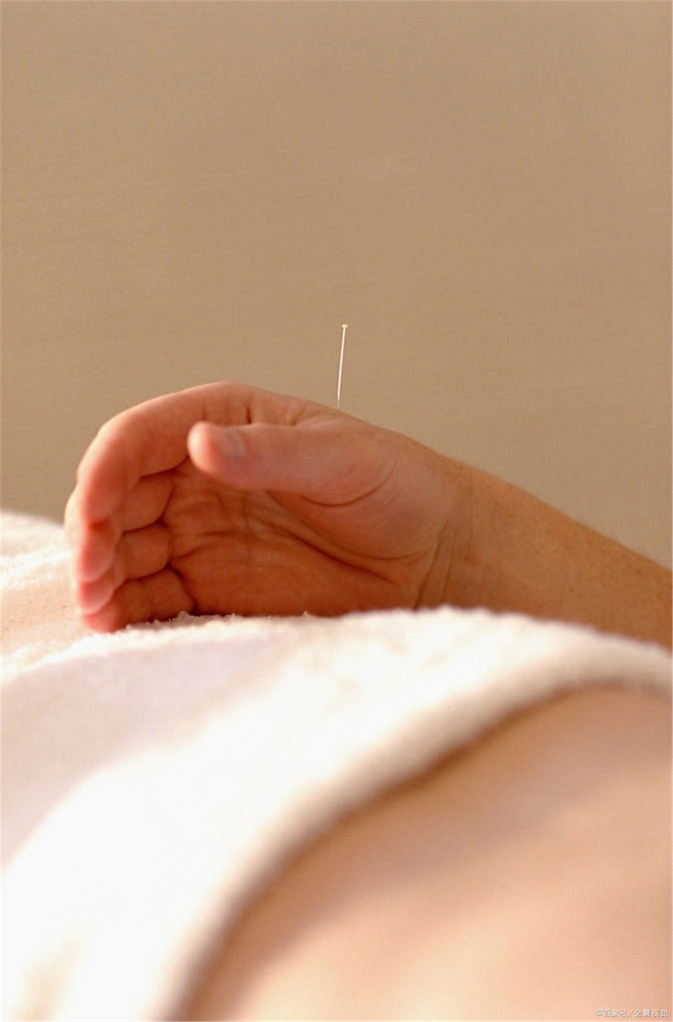 扎针灸时出现放电样的感觉是为什么?这样是好还是坏?