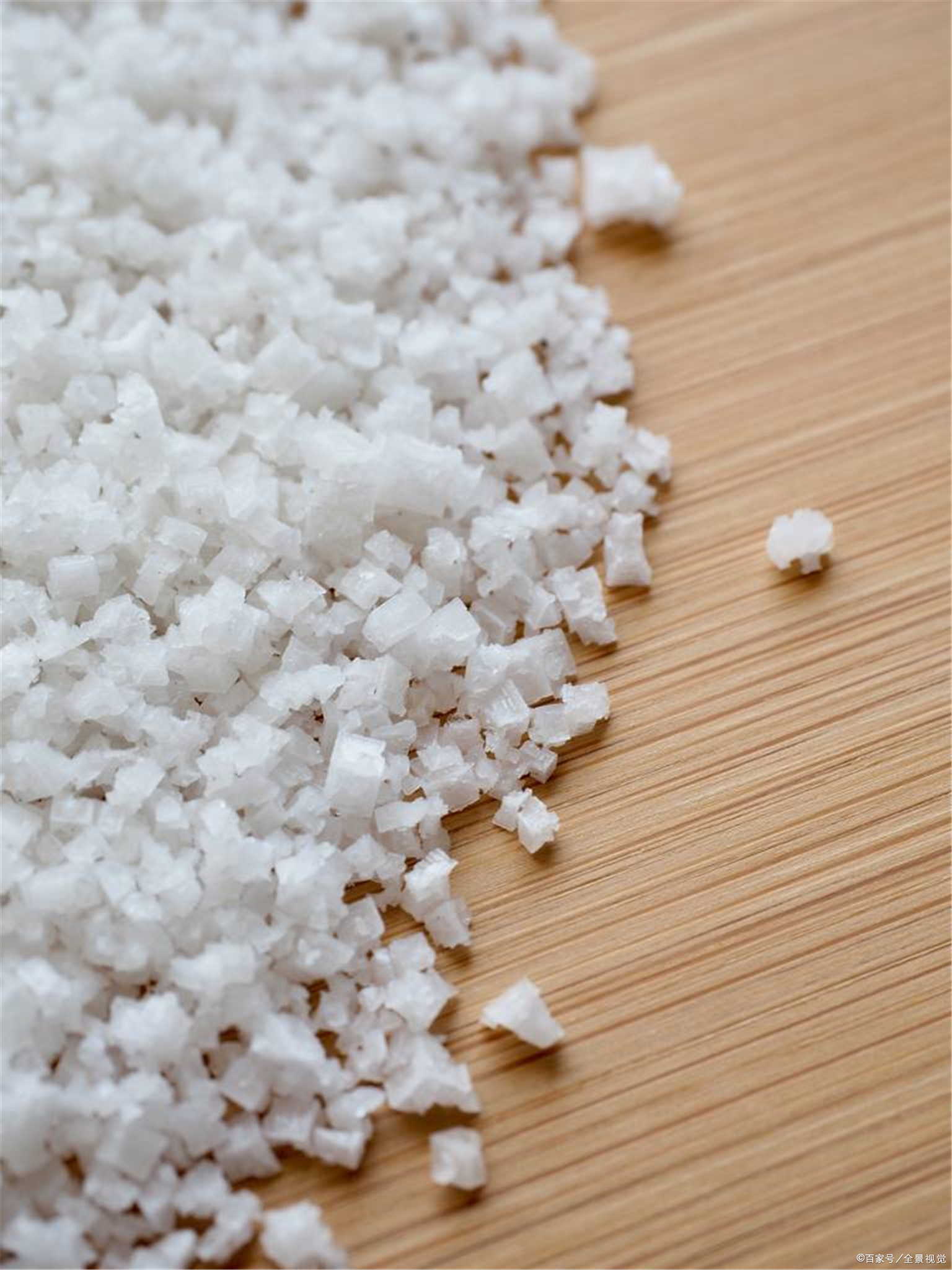 粗盐精盐产品外观图片