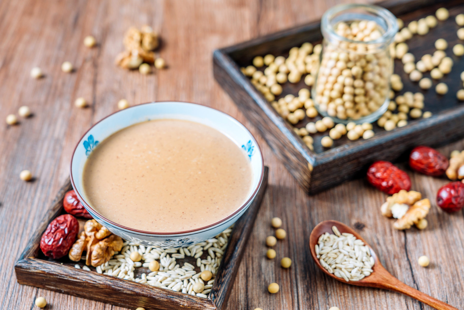 坚持喝桂圆红枣豆浆,让你面色红润 喝桂圆红枣豆浆可能对面色红润有