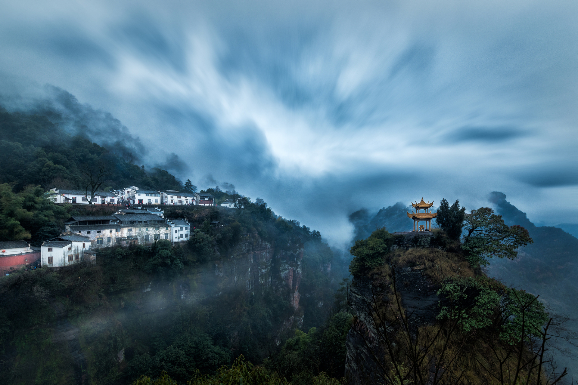 齐云山,这个位于安徽黄山市休宁县的风景名胜区,面积达到110平方公里