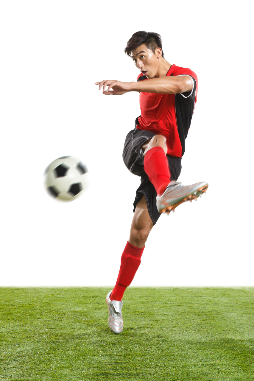 足球运动员平时应该多补充哪些营养?