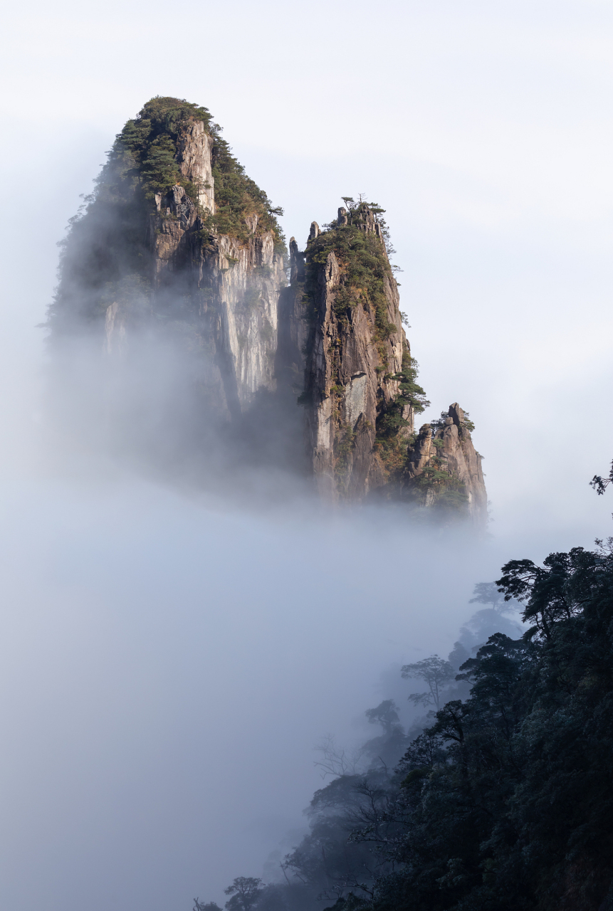 世界上最诡异的五座山图片