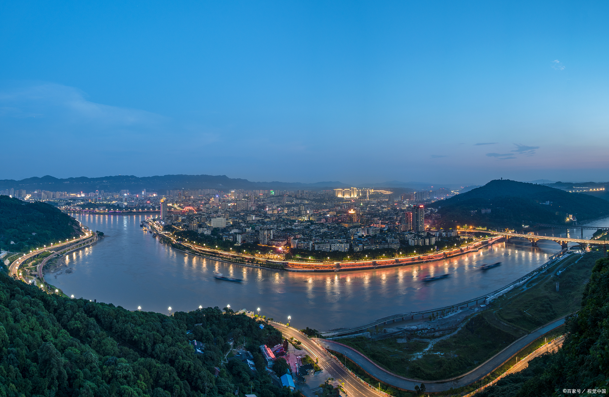 合川位于重庆市的北部,是一座拥有悠久历史和独特文化的城市.