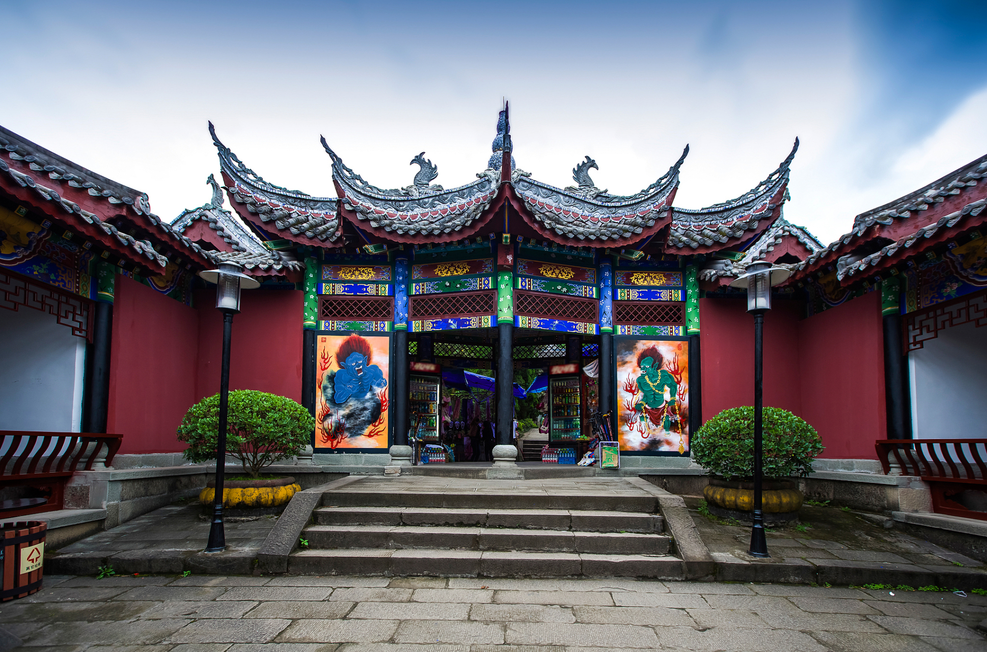 了解历史:南澳总兵府是清代总兵府遗址,游客可以了解南澳作为交通要