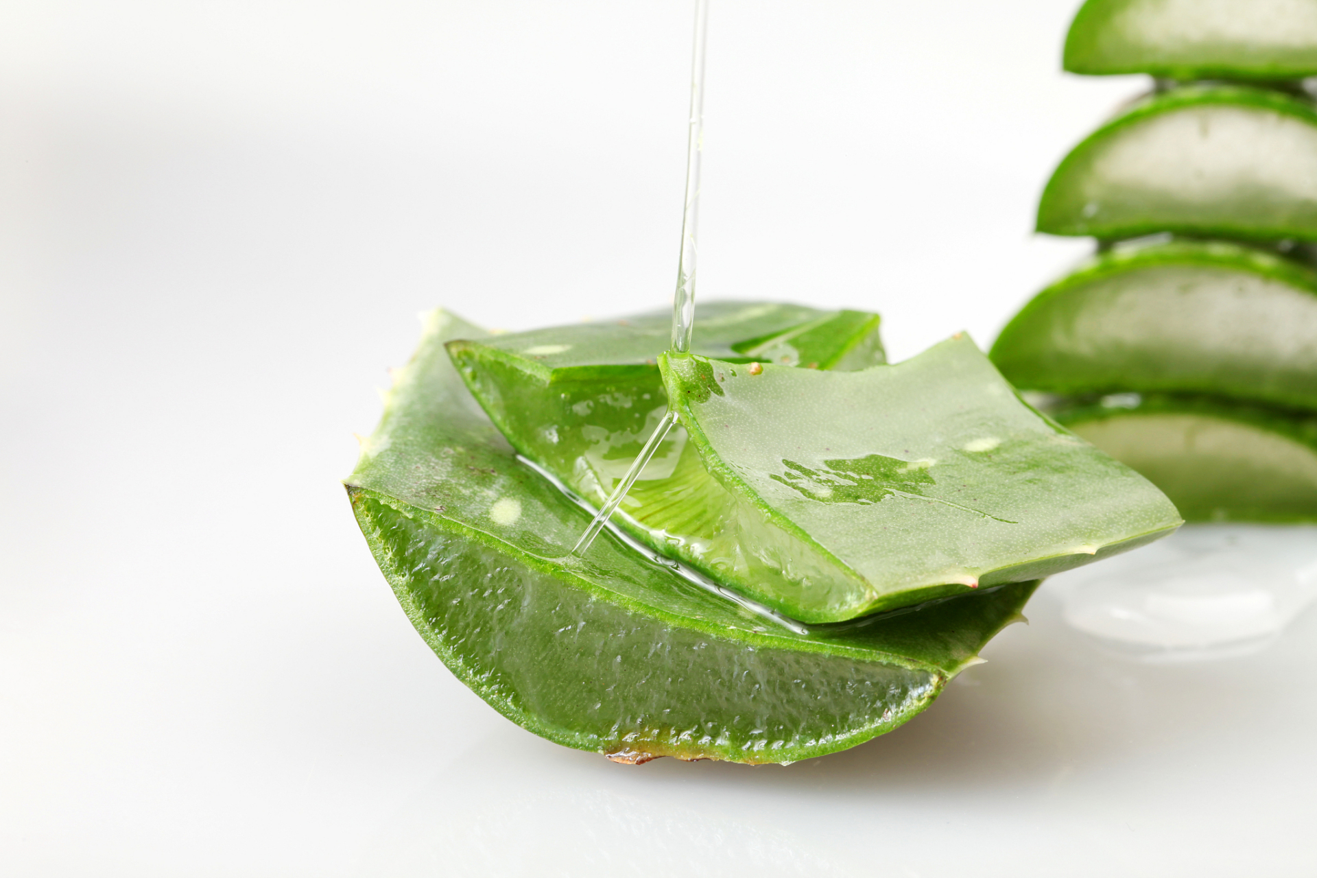 芦荟胶有淡化疤痕的作用吗 芦荟胶通常可以达到淡化疤痕的作用,芦荟胶